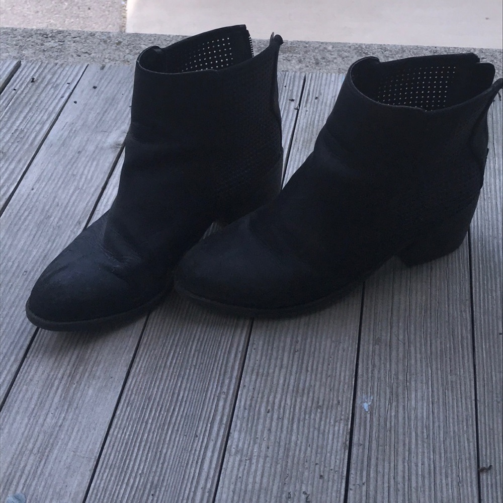 Black boots